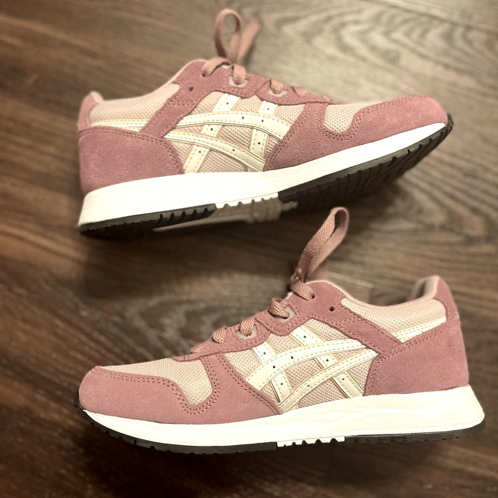 ASICS